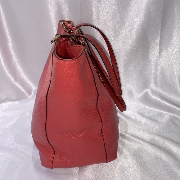 Gorgeous Michael Kors Coral Shade Leather Handbag - Picture 14 of 15